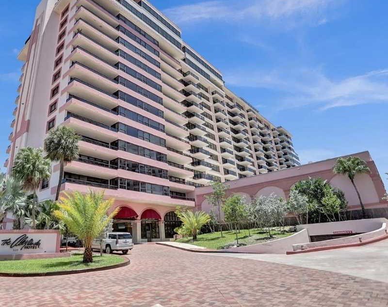 The Alexander Condo Miami Beach sale 4 The Alexander Condo Miami Beach