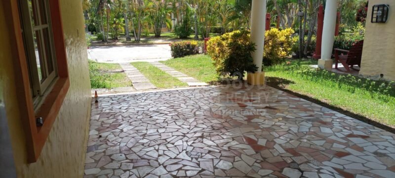 Beachfront Villa for Sale in La Ceiba, Honduras – Palma Real Resort 3 Bed/2Bath