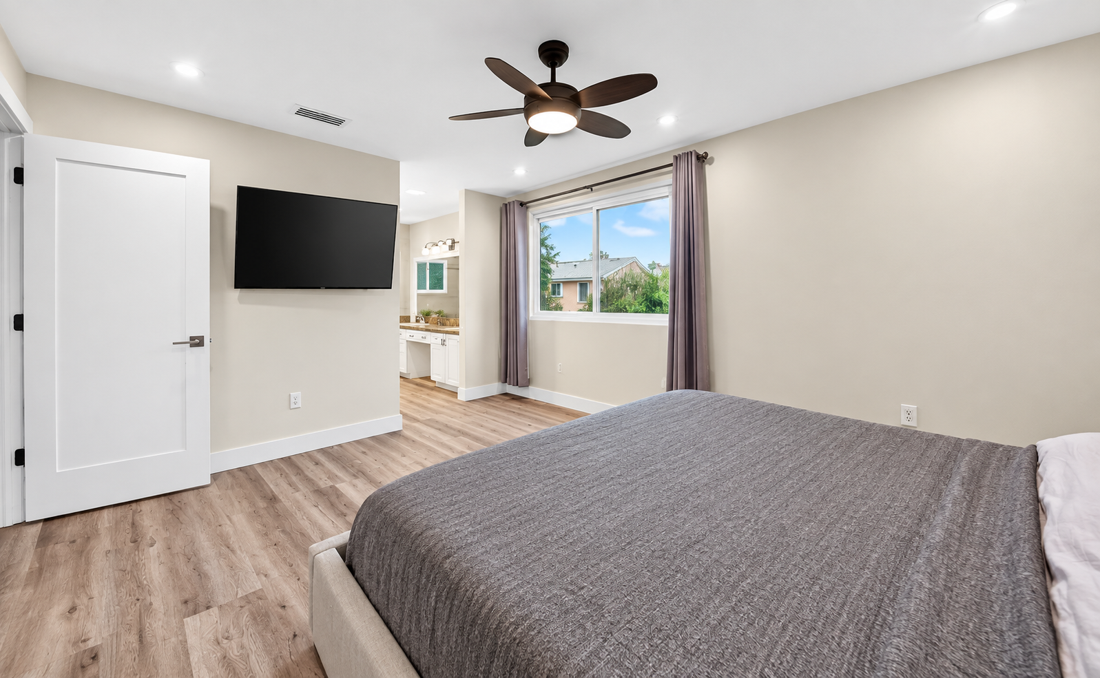 Single-Family Home for Sale – Country Walk, Miami, Florida