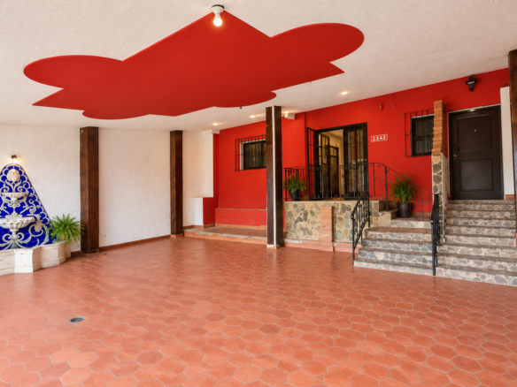 Propiedad Colonial con Potencial Hotelero en Venta – Barrio La Plazuela, Tegucigalpa